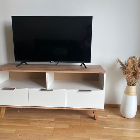 55 M2 Stylish Apartment With Balcony & Parking Vienna Esterno foto