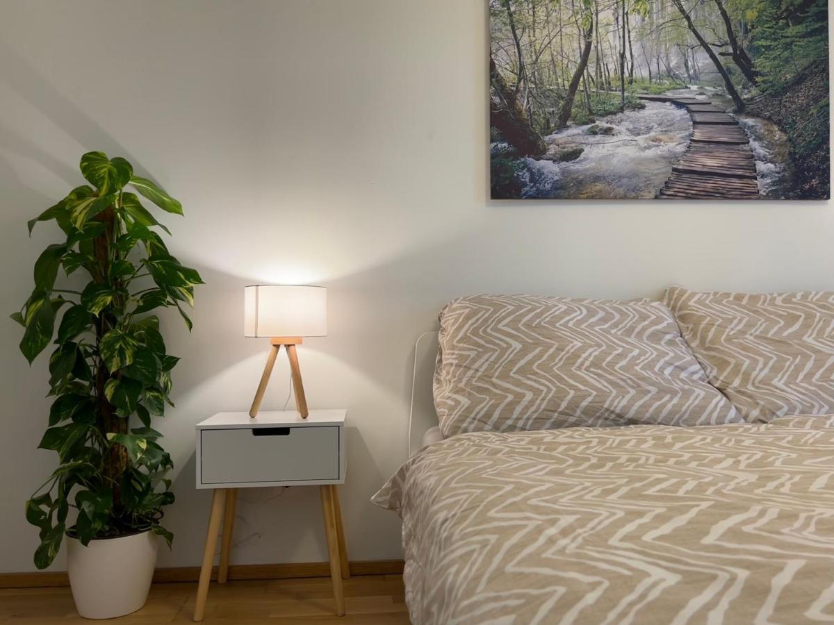 55 M2 Stylish Apartment With Balcony & Parking Vienna Esterno foto