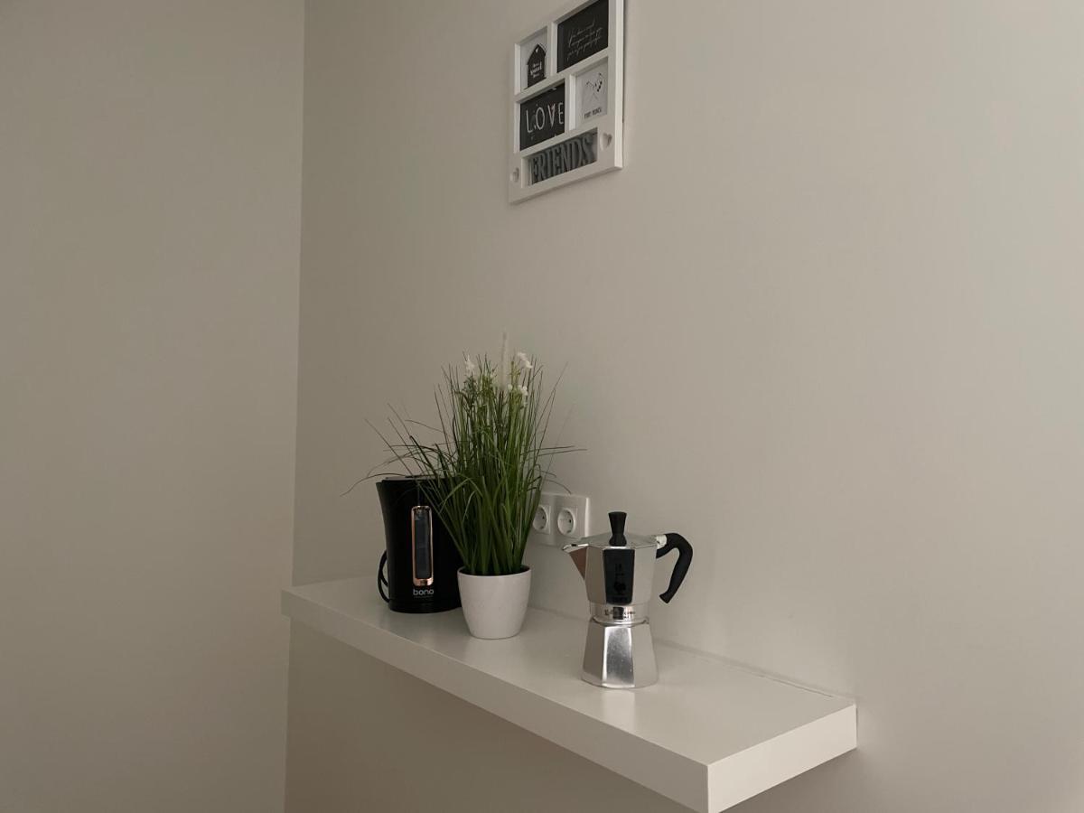 55 M2 Stylish Apartment With Balcony & Parking Vienna Esterno foto