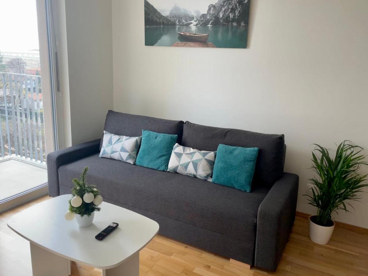 55 M2 Stylish Apartment With Balcony & Parking Vienna Esterno foto