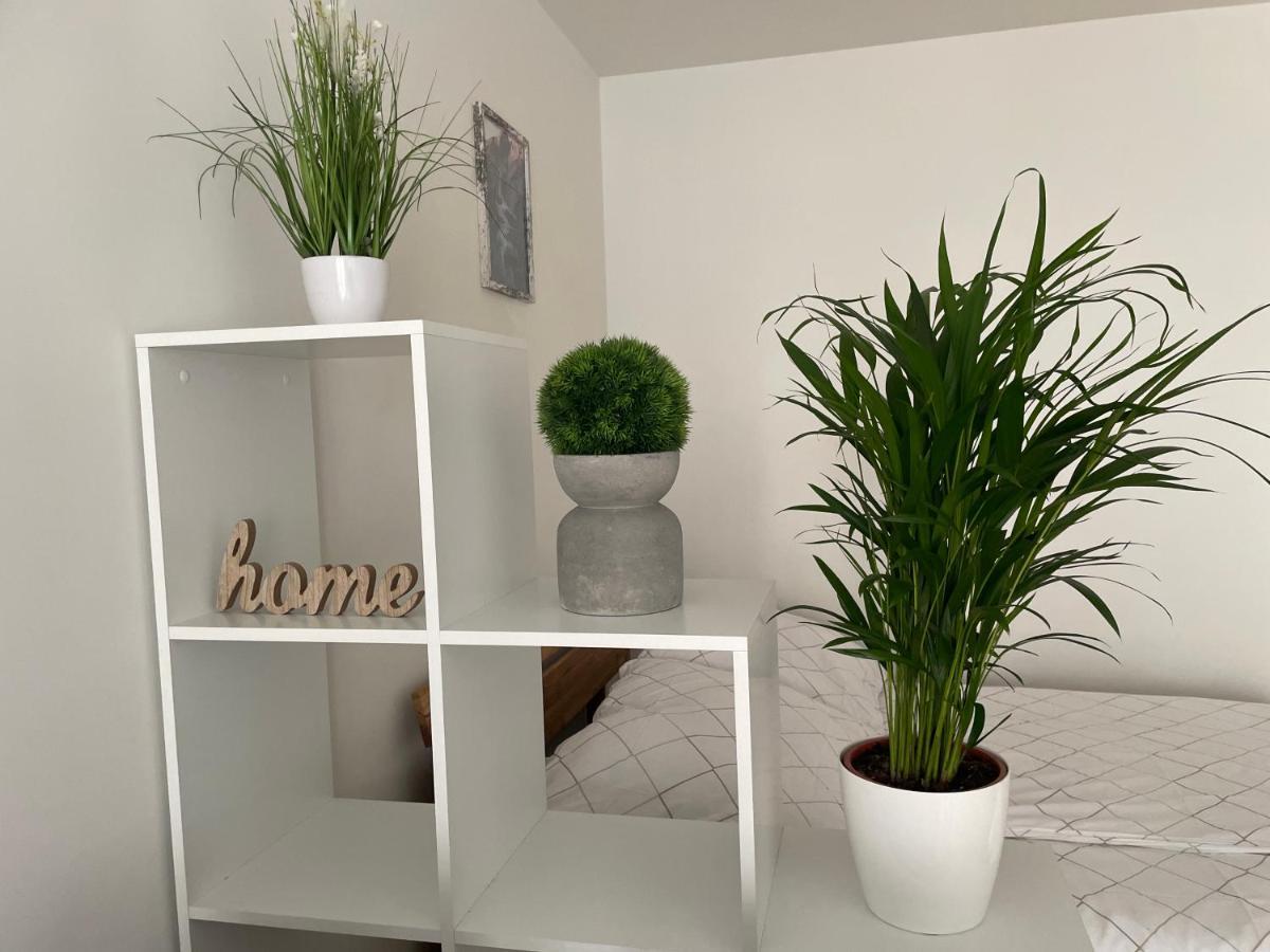 55 M2 Stylish Apartment With Balcony & Parking Vienna Esterno foto